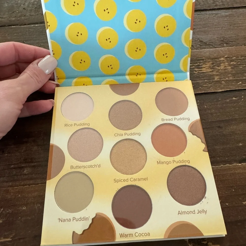 NEW! Beauty Bakerie Proof is in the Puddin’ Eyeshadow Palette